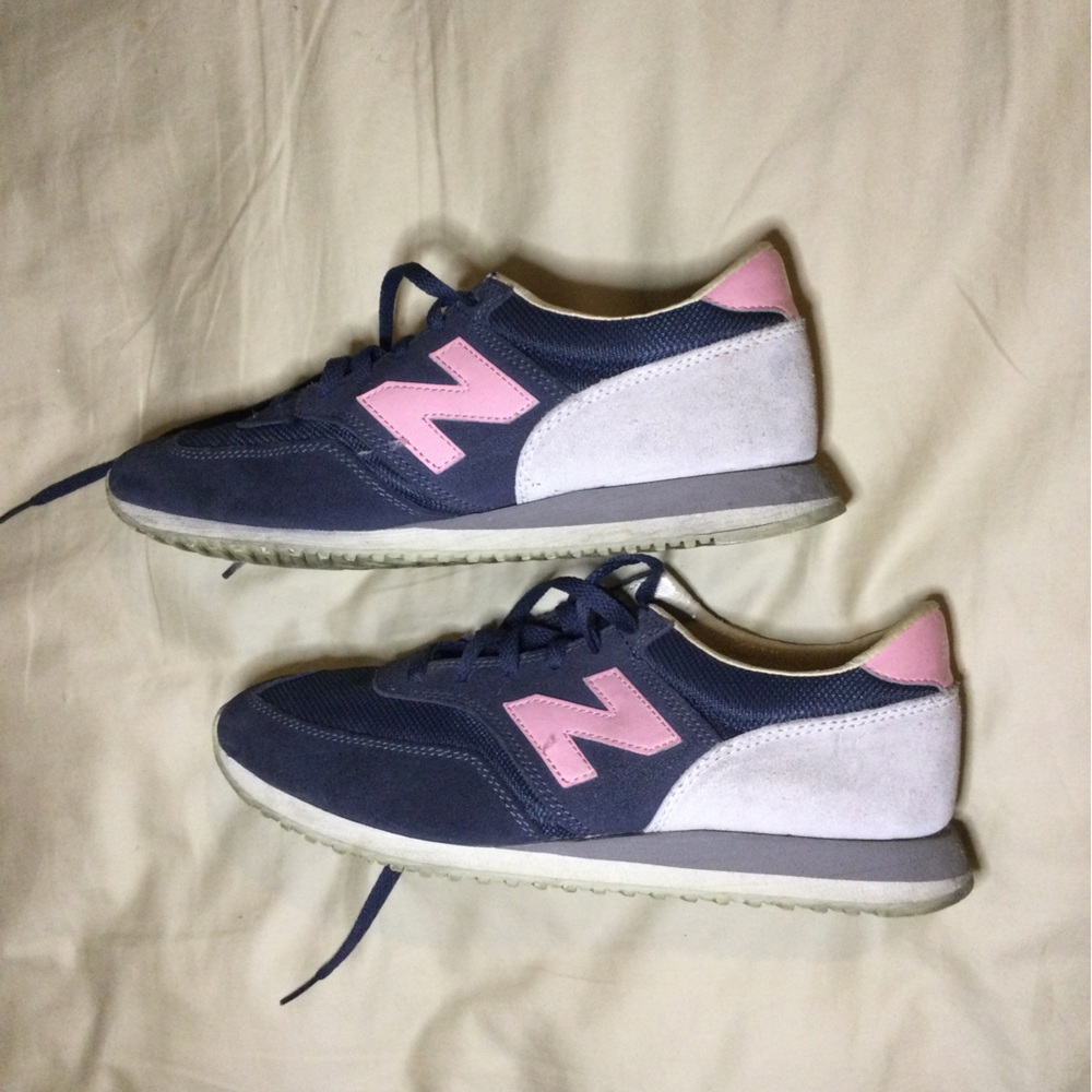 New Balance ladies sz 7.5 sneakers - Picture 5 of 10